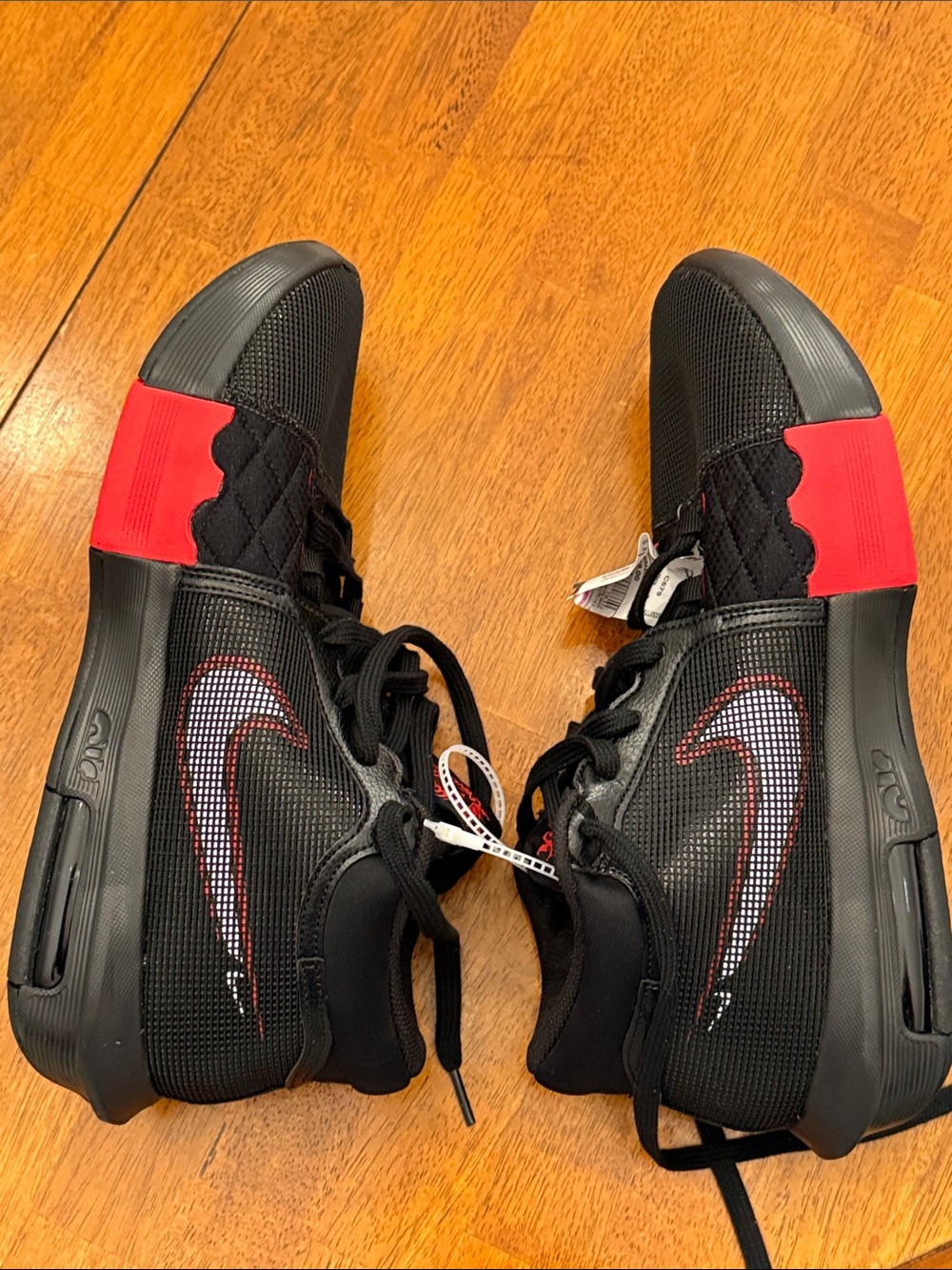 Nike LeBron Witness 10s Men’s Basketball Mid Top Black/Red FB2239-005 size 12